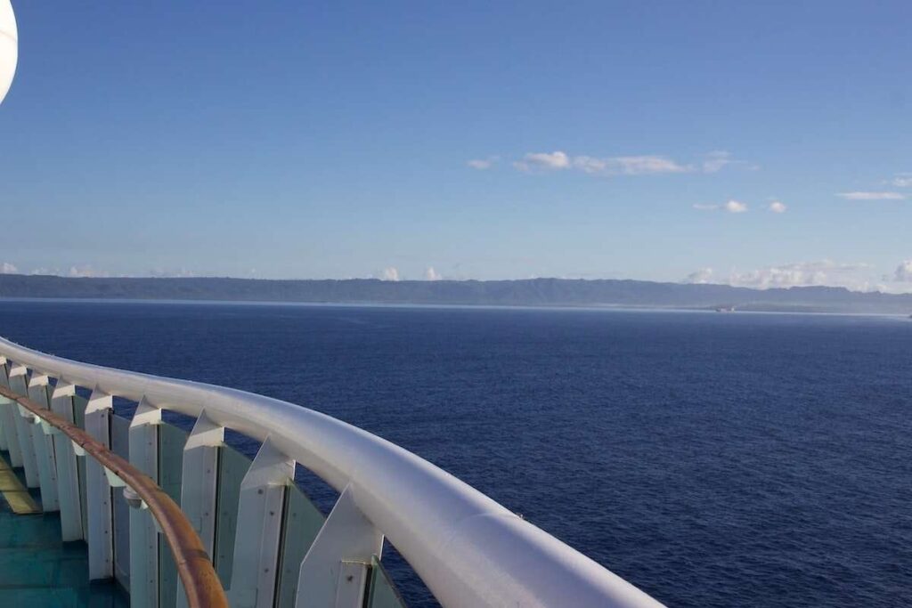 cruise on ocean family travel
